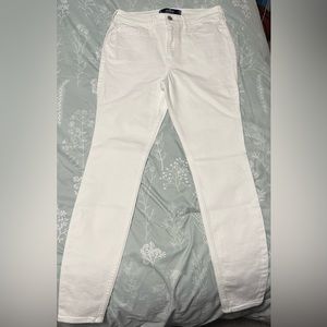 Women’s Size 7 Regular High Rise Super Skinny White Hollister Jeans NWOT